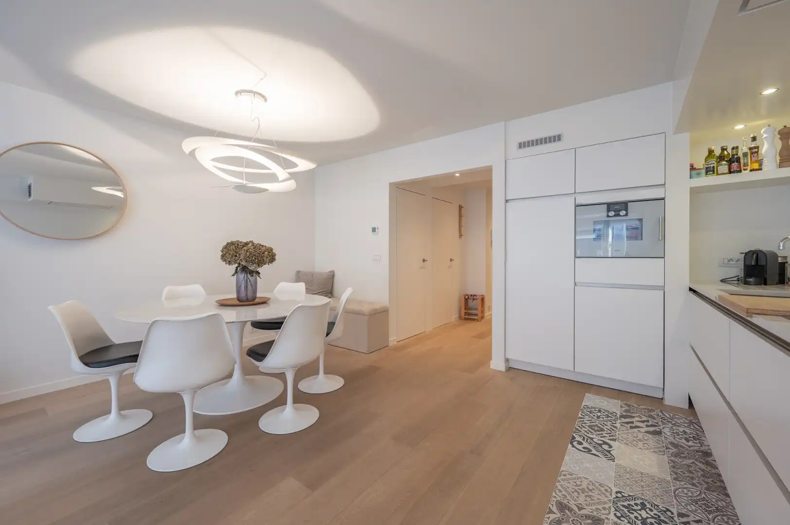 Fantastisch appartement met zijdelings zeezicht gelegen vlakbij het Driehoeksplein. foto 5