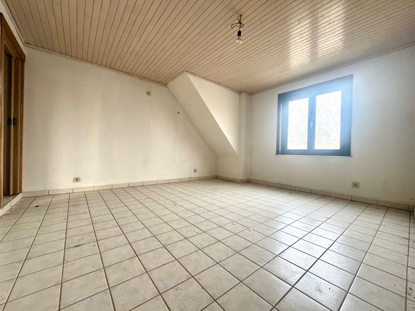 Opslagruimte te huur in Deerlijk! foto 6