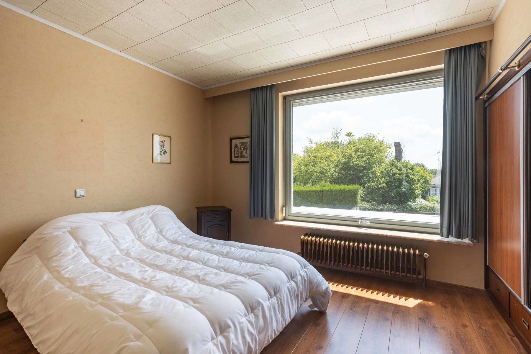 HOB met ruime garage gelegen in een rustige woonwijk foto 15