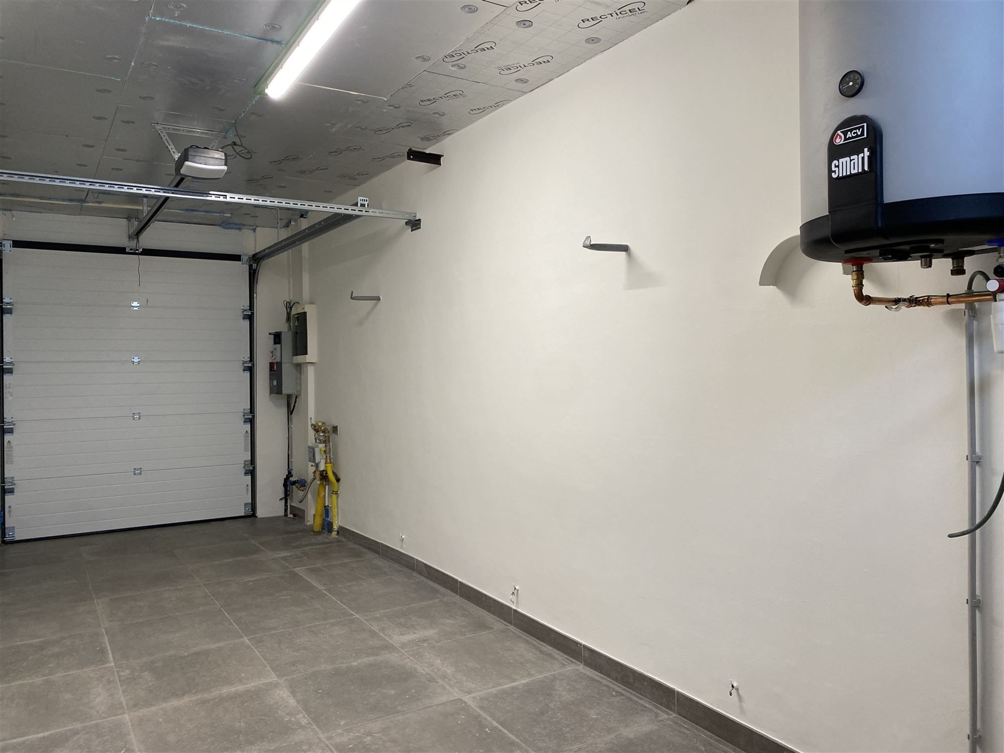 Recent gerenoveerde woning met tuin en garage  foto 25