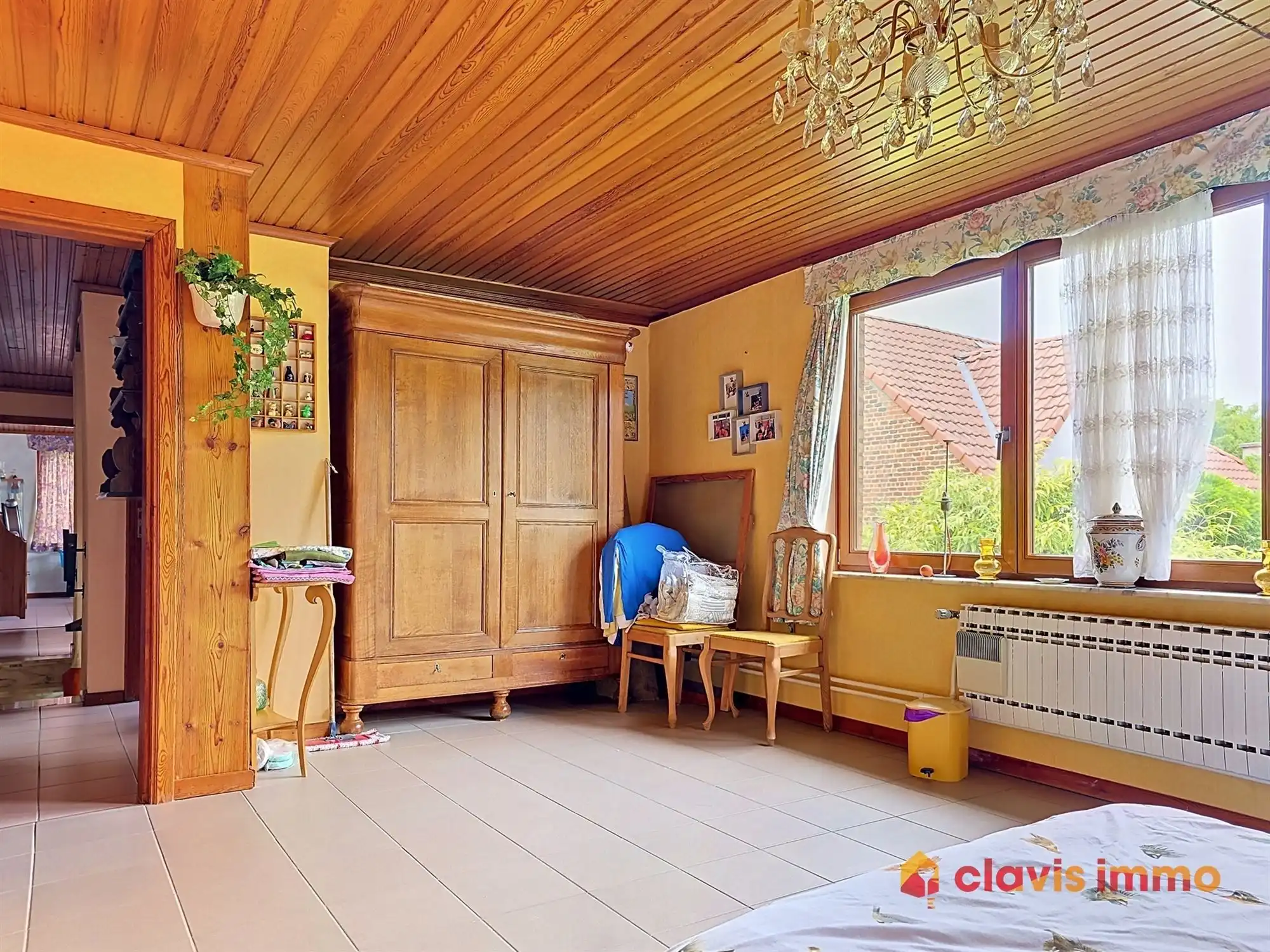 Ruime villa foto 19