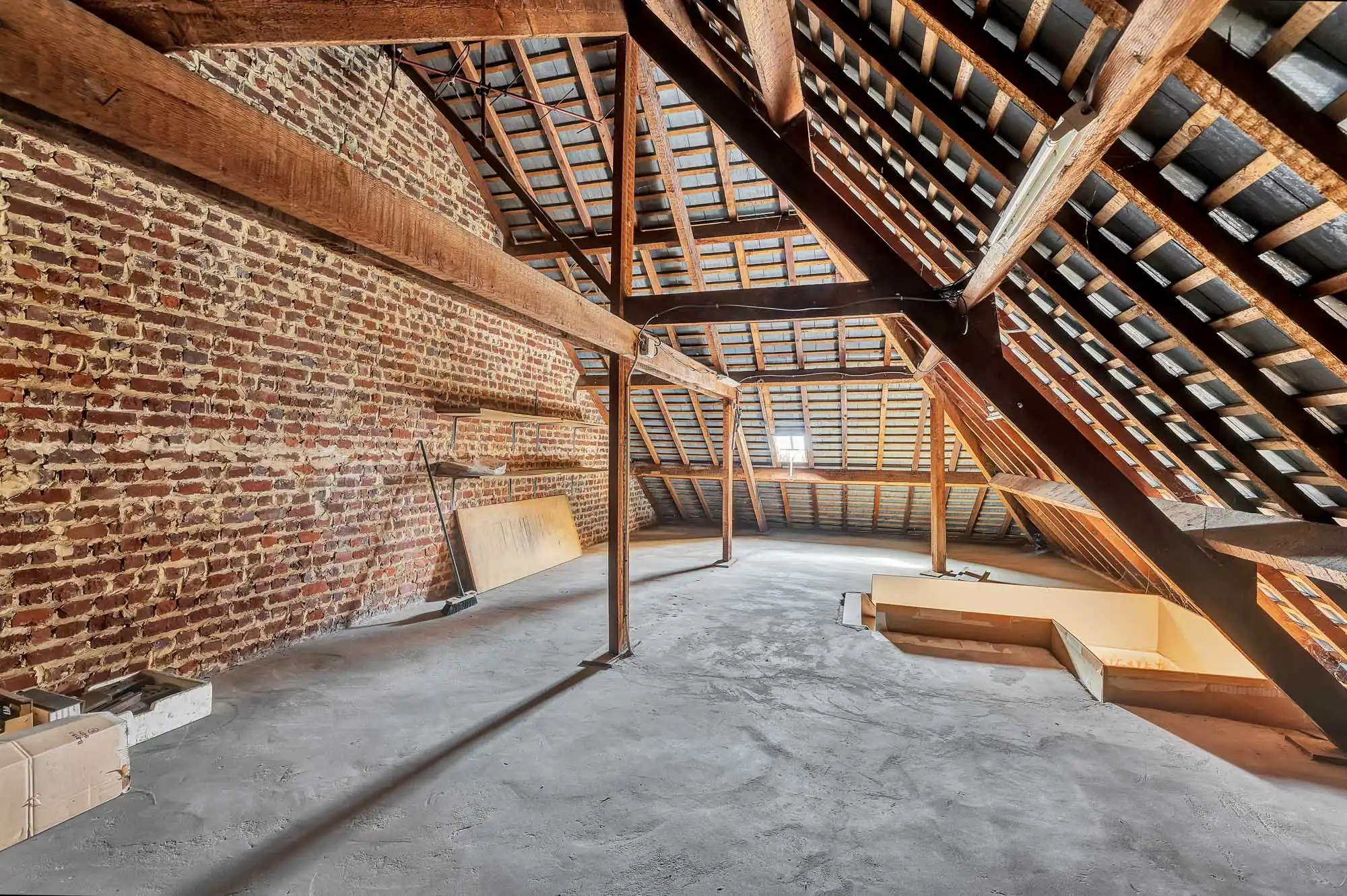 Te renoveren HOB met diverse mogelijkheden op toplocatie foto 24