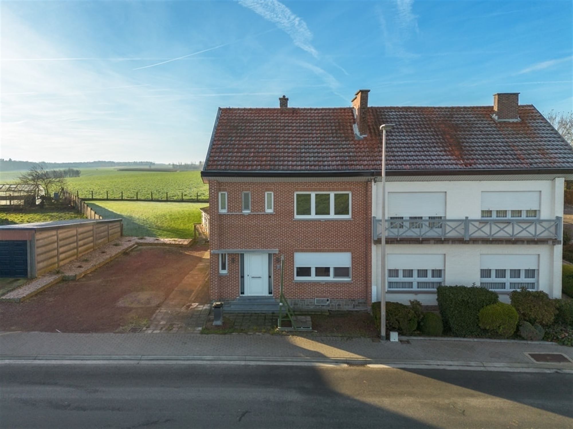 GEZELLIGE INSTAPKLARE GEZINSWONING MET GARAGE IN BOEKHOUT foto 4