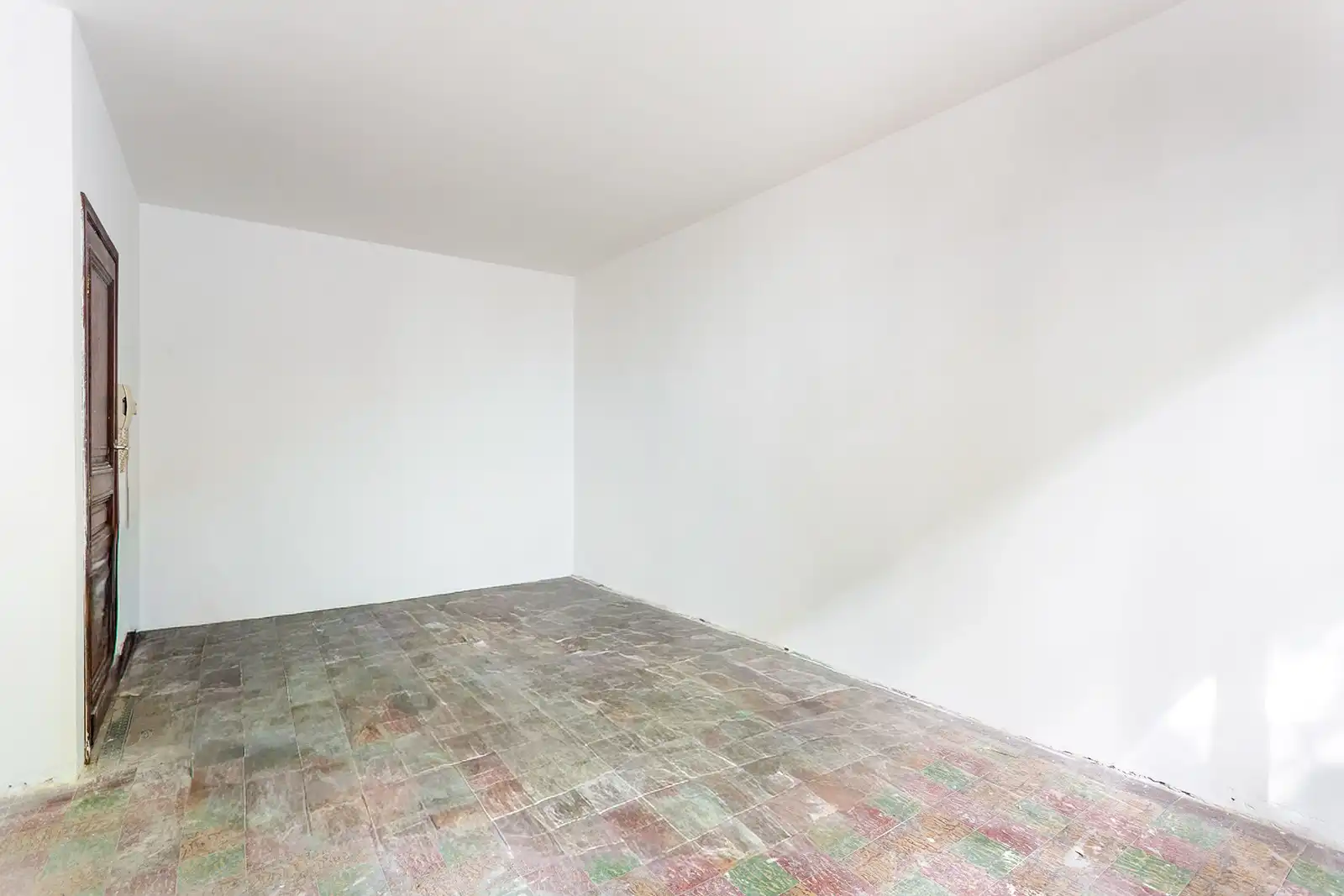 Woning met 6 slaapkamers, volledig naar eigen smaak renoveren foto 4