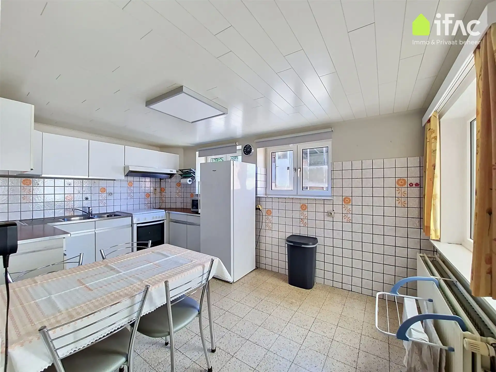 Te renoveren woning met recente ruime loods  foto 10