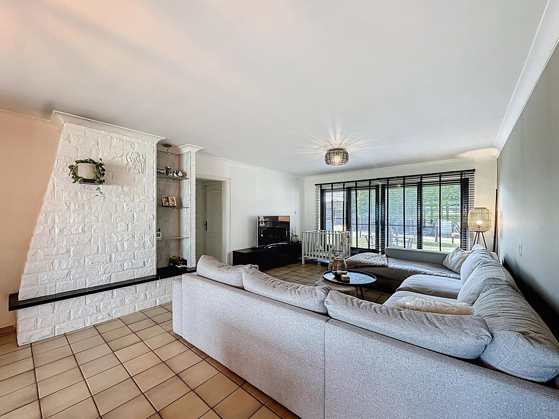 Gelijkvloerse woning op ruim perceel (8 are) in landelijke omgeving. foto 6