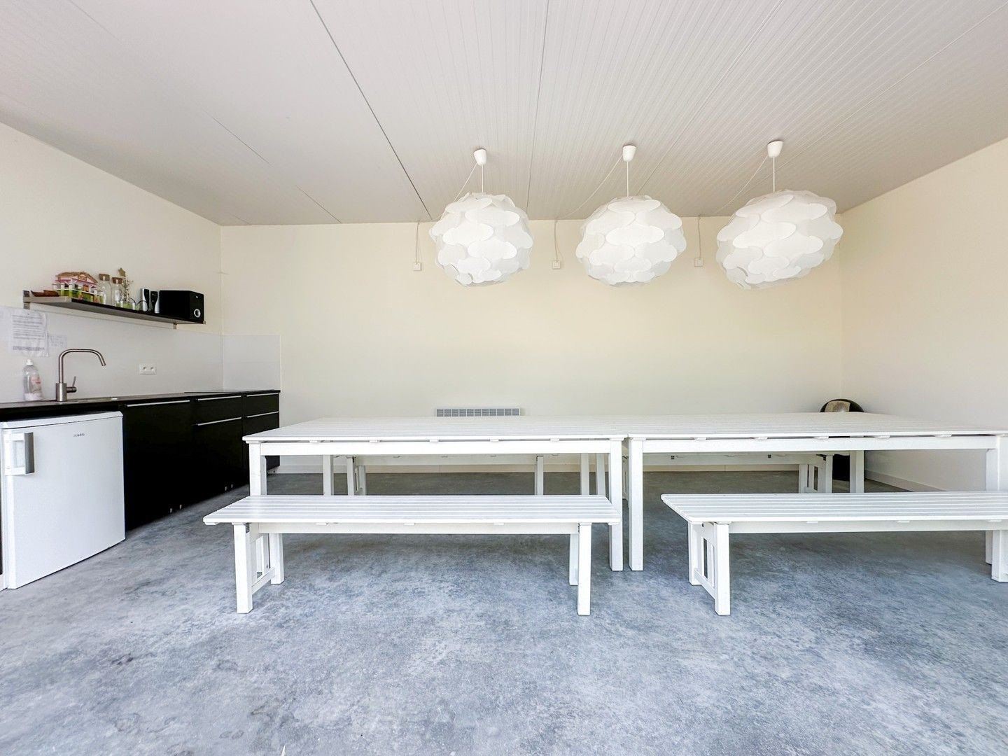 Instapklaar 1-slpk appartement met gemeenschappelijk zwembad op een toplocatie foto 12