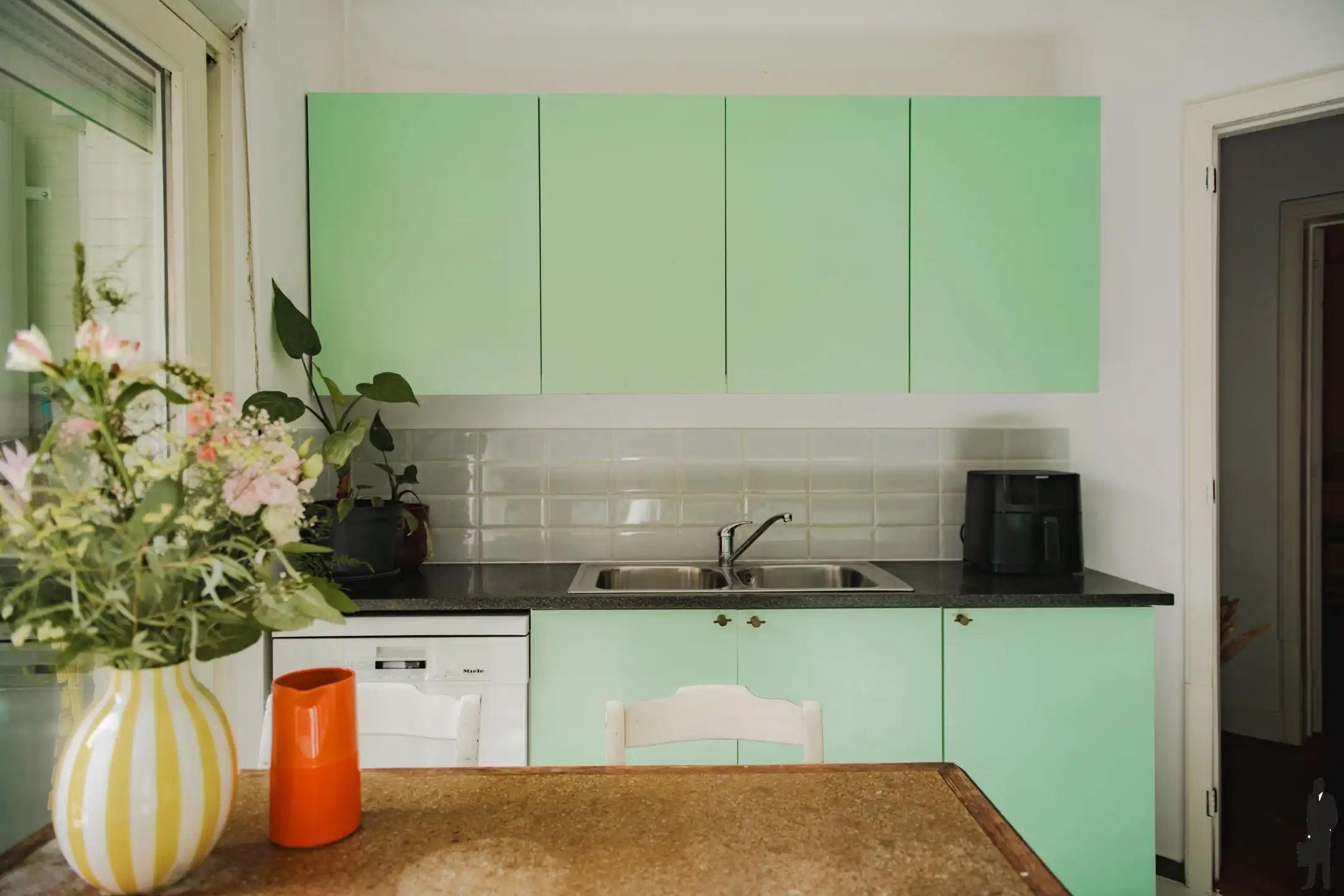 Ruim gelijkvloers appartement met tuin op toplocatie foto 10