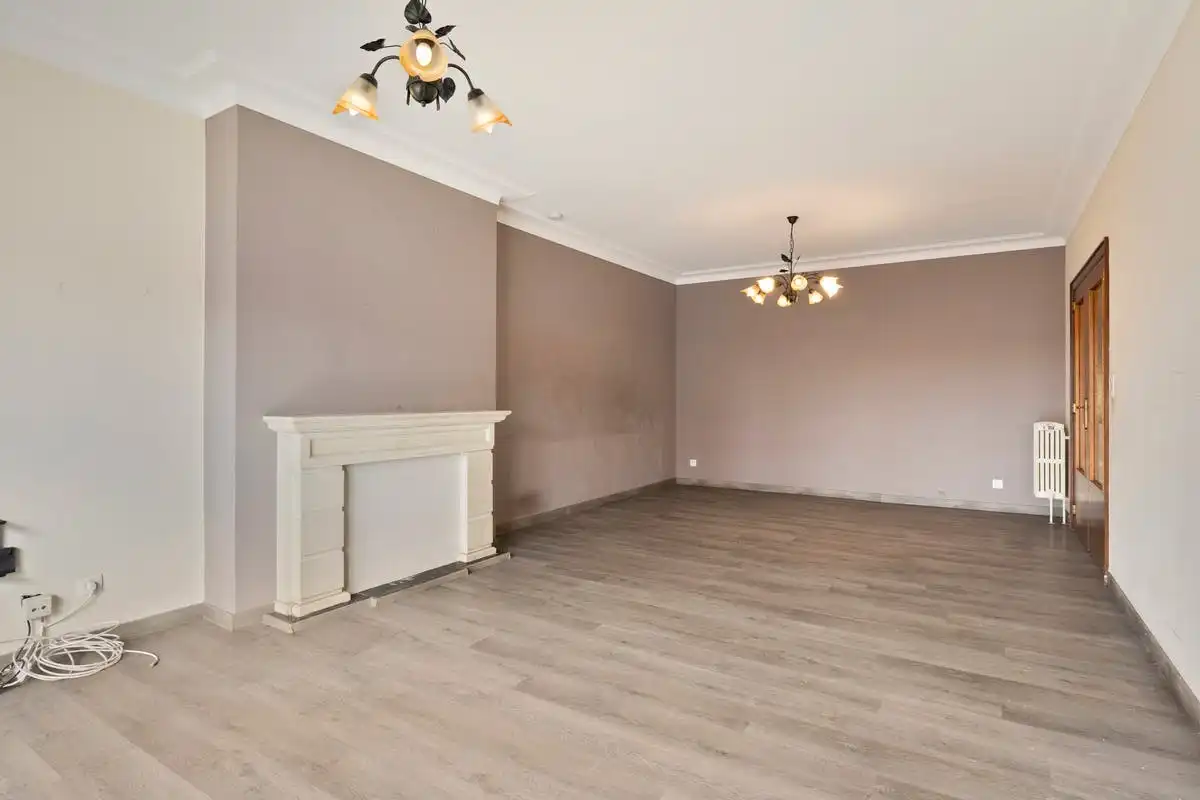 appartement met 2 kamers op toplocatie te koop in Harelbeke foto 3