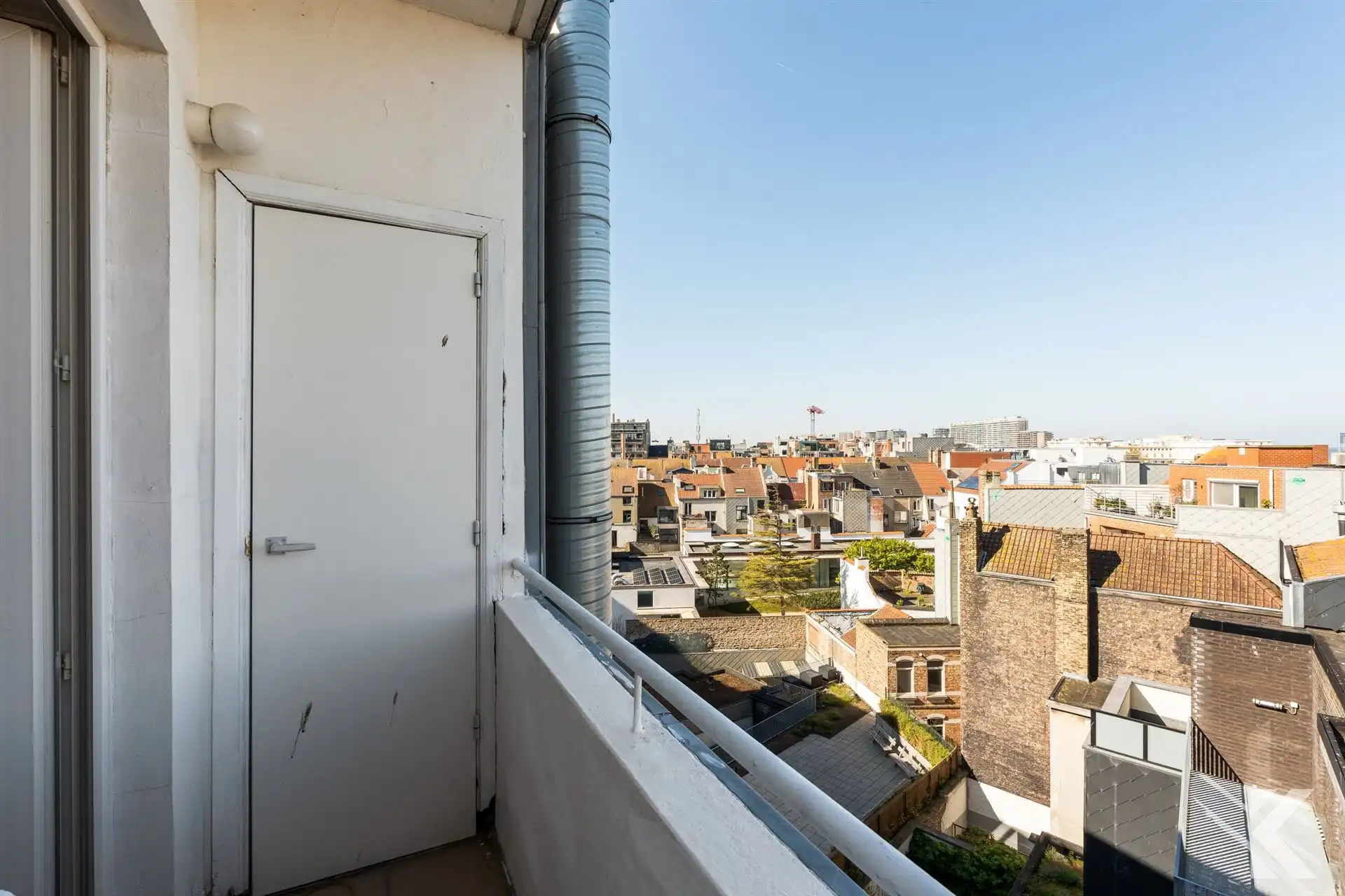 Instapklaar gerenoveerd appartement nabij strand foto 11