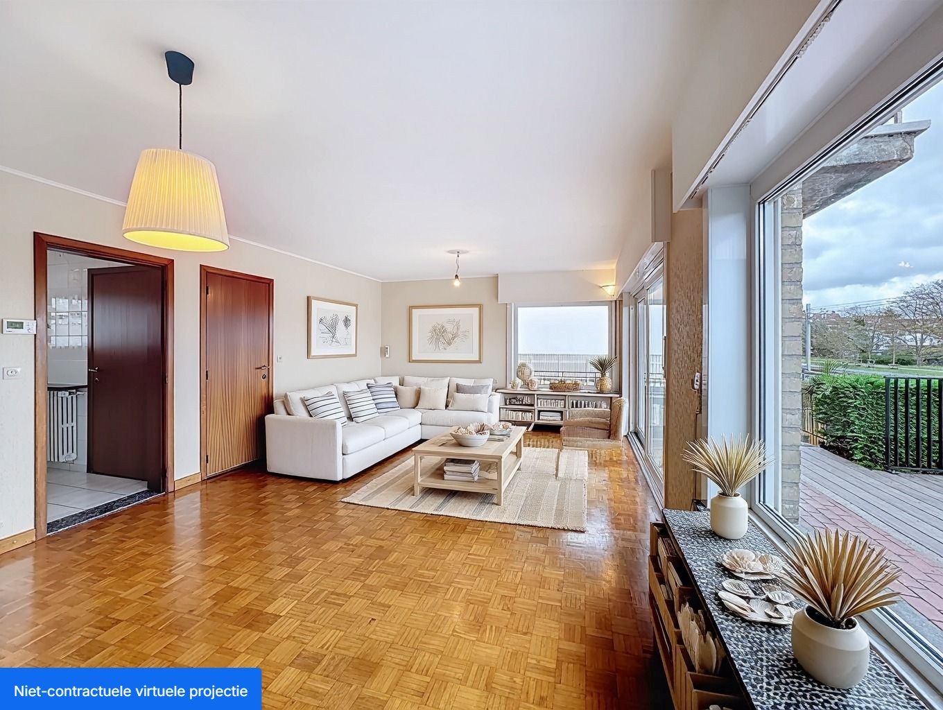 Ruime woning met 3 slaapkamers en garage foto 4