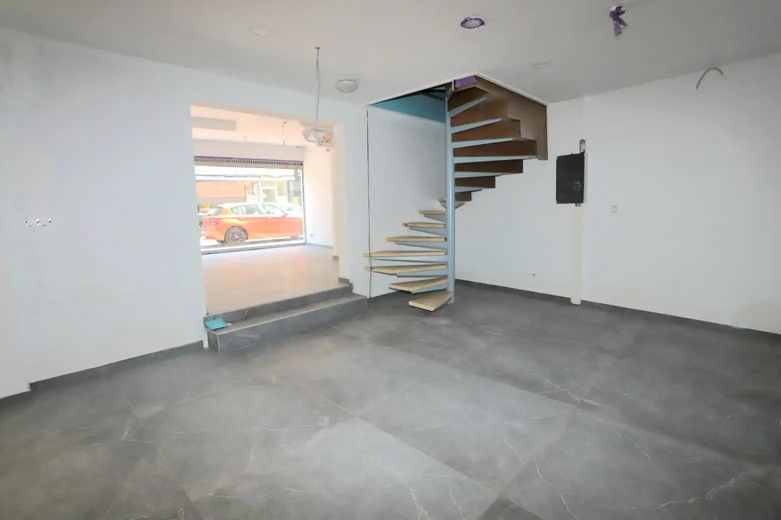 Ruim Duplex Handelspand/Horecapand in Genk-Centrum foto 8