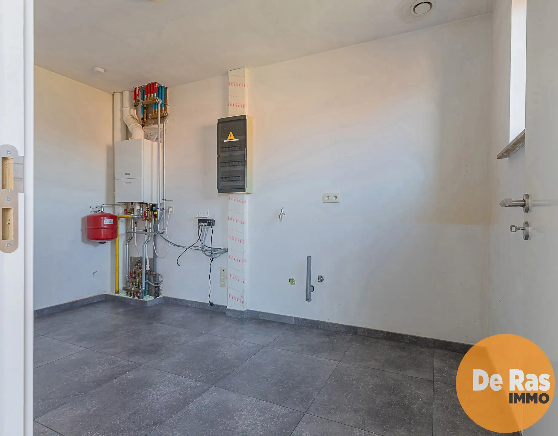 LEDE - Duplexappartement met 3 slaapkamers nabij de markt foto 7