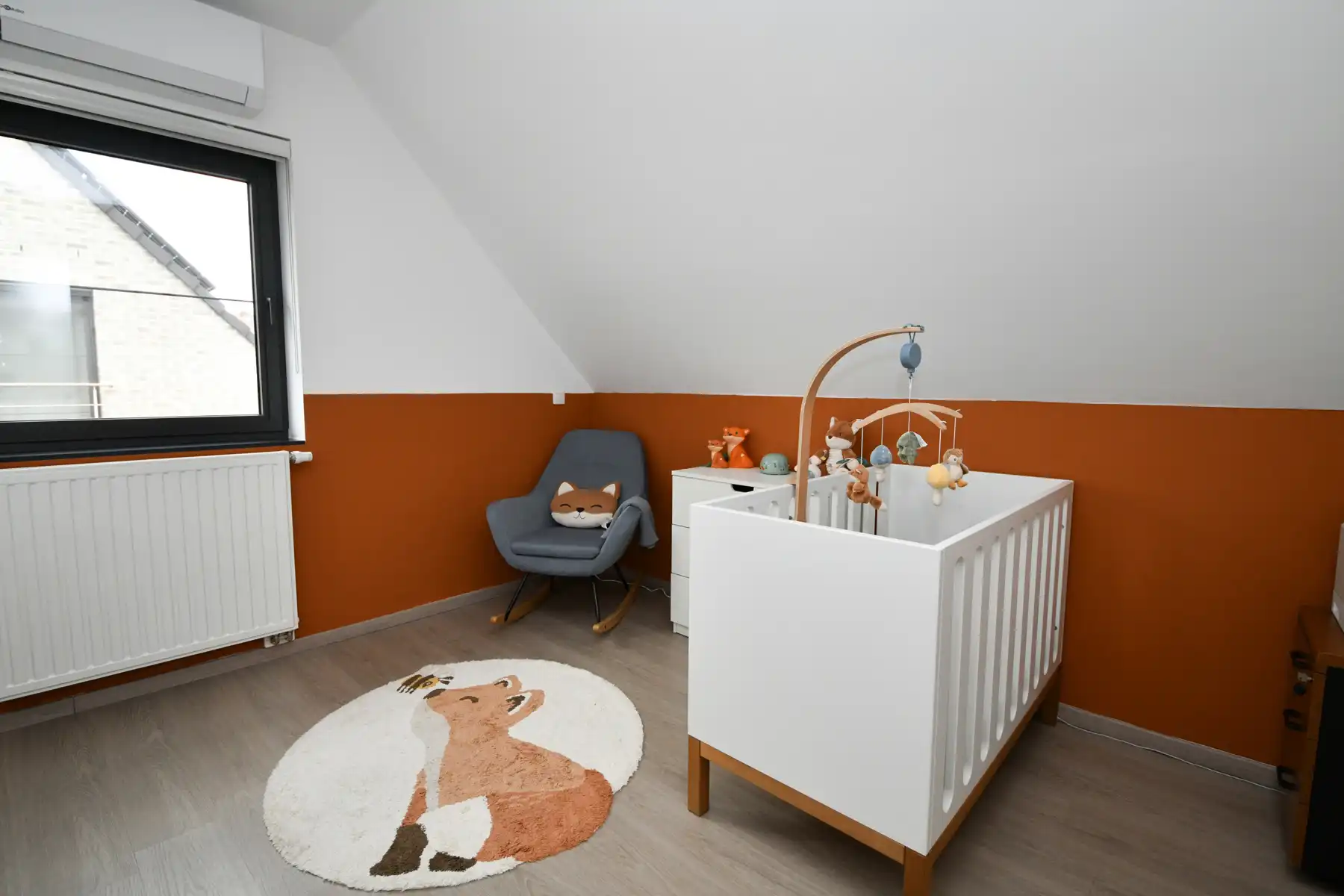 recente ruime woning met 3 slaapkamers, garage en tuin  foto 9