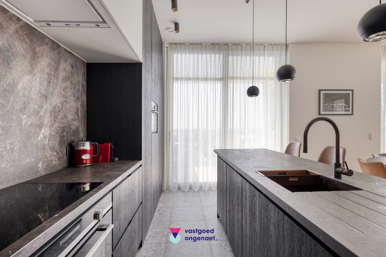 Exclusieve penthouse met zicht op water en stad foto 12