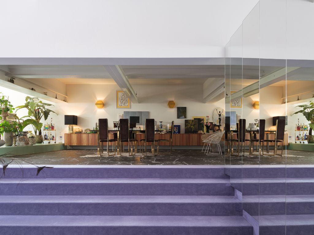 Imposant designappartement met loftallures nabij het Wintercircus en De Krook foto 9