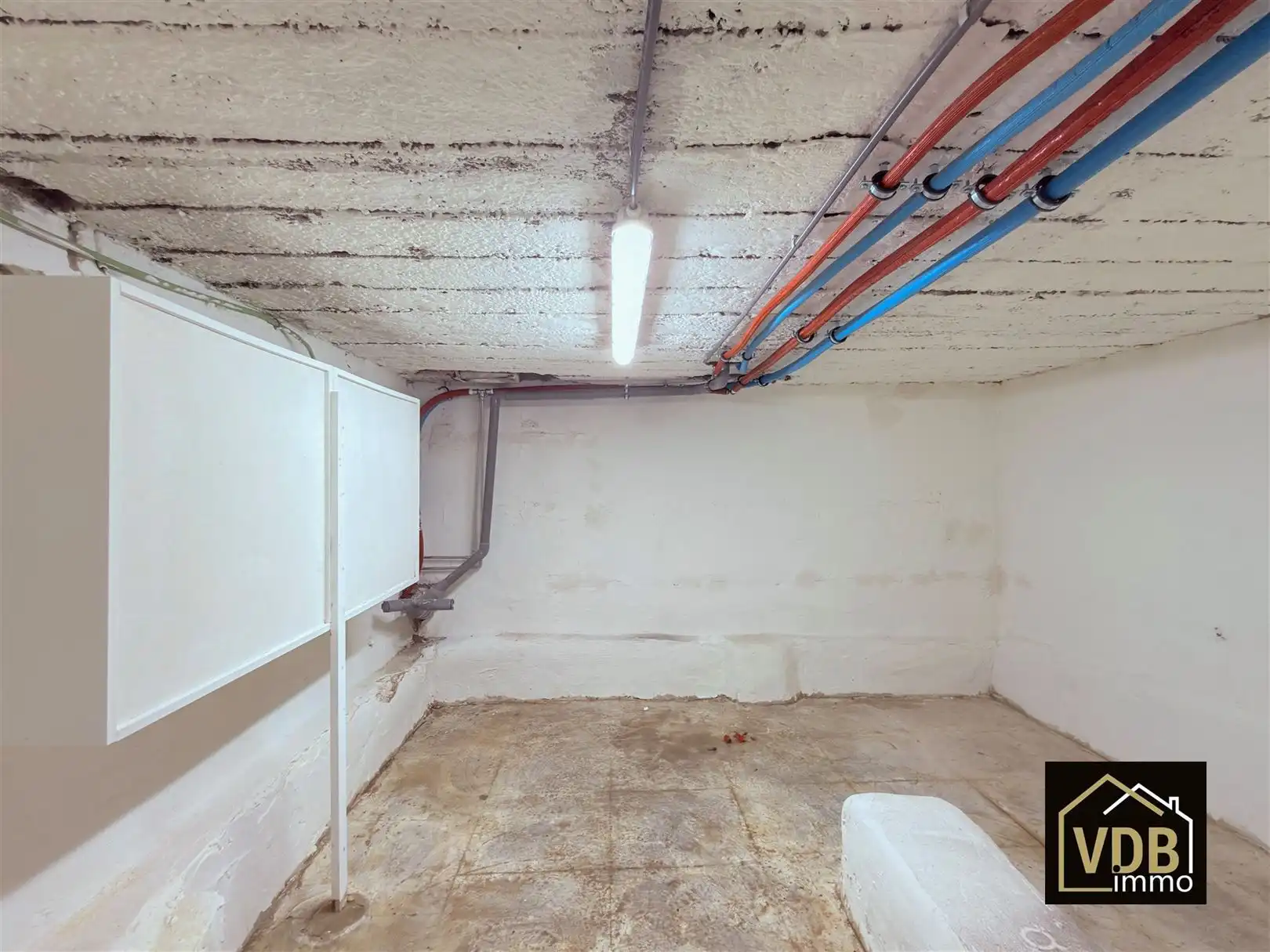 Een knus gerenoveerde woning met 3 slaapkamers en tuin foto 52