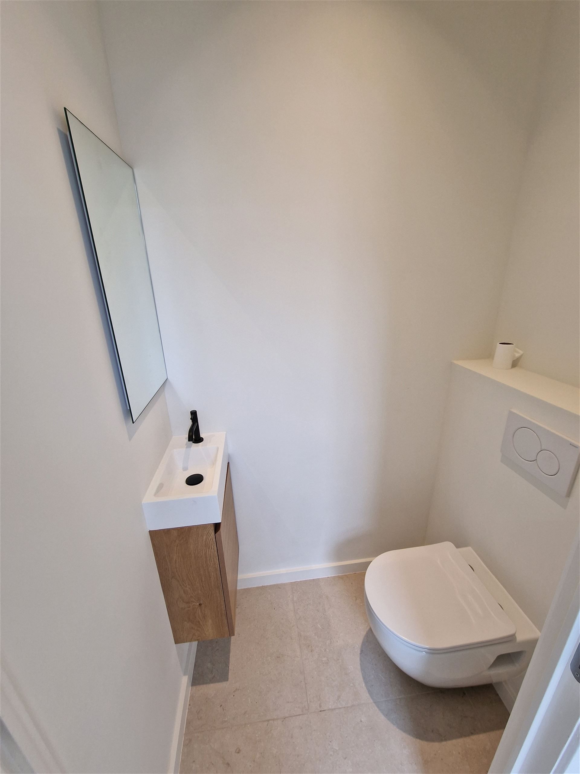Gerenoveerde woning met 2 slpk en tuin foto 3