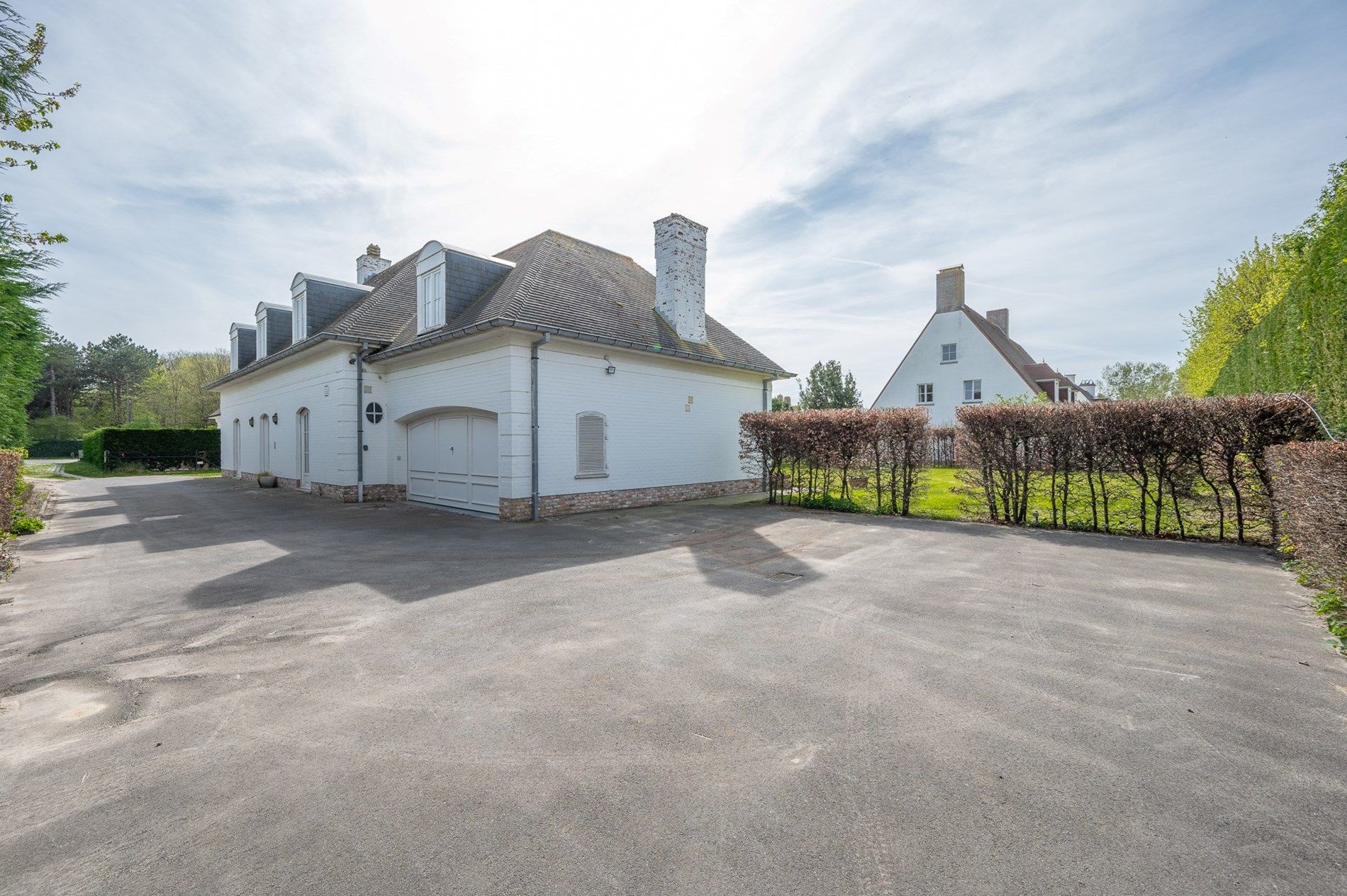 Prachtige perceel van 1454 m2 in de tweede lijn van het Zoute met villa te renoveren of nieuw.  foto 6