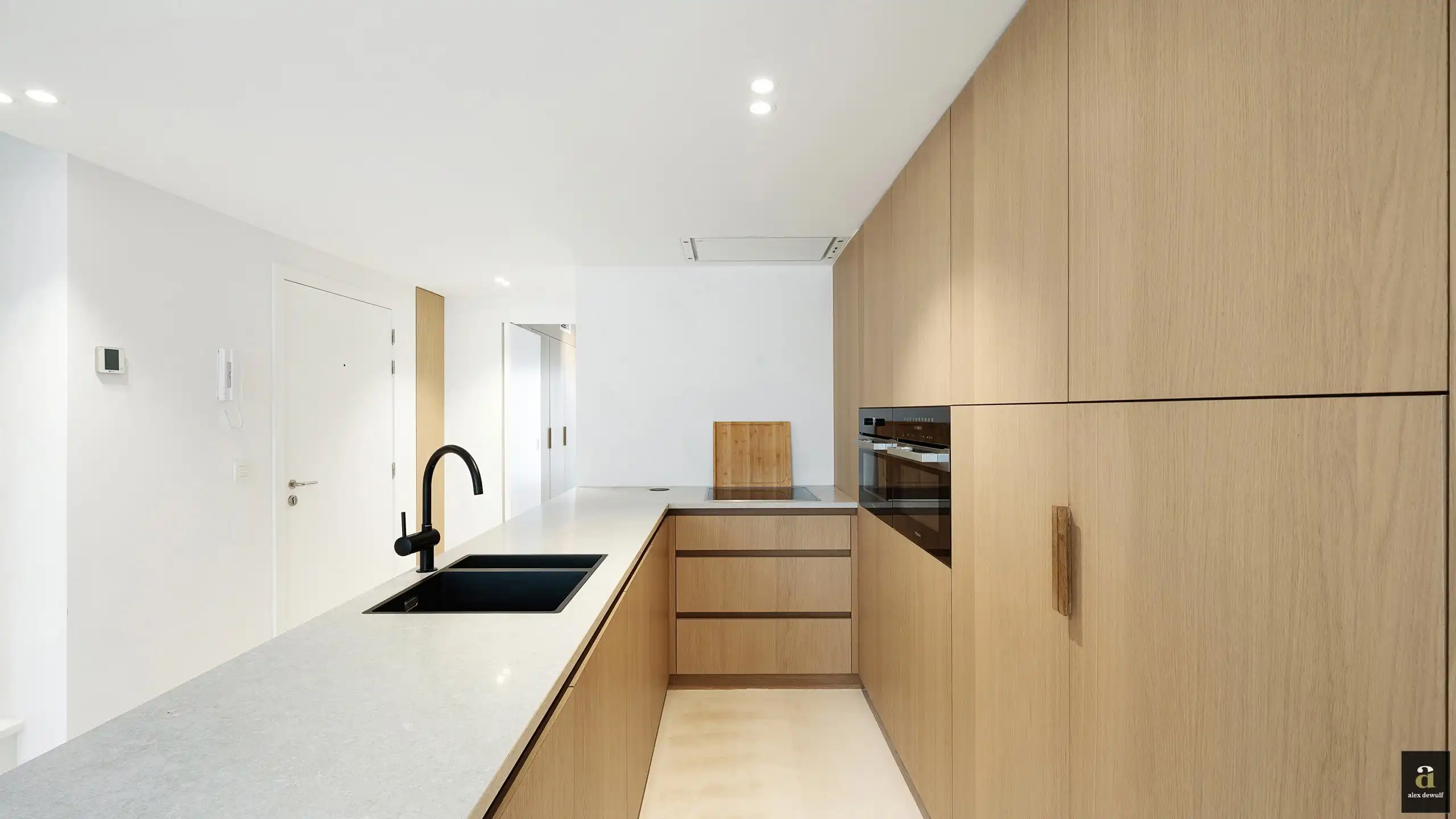 Instapklaar duplexappartement met 3 slaapkamers en terrassen. foto 8