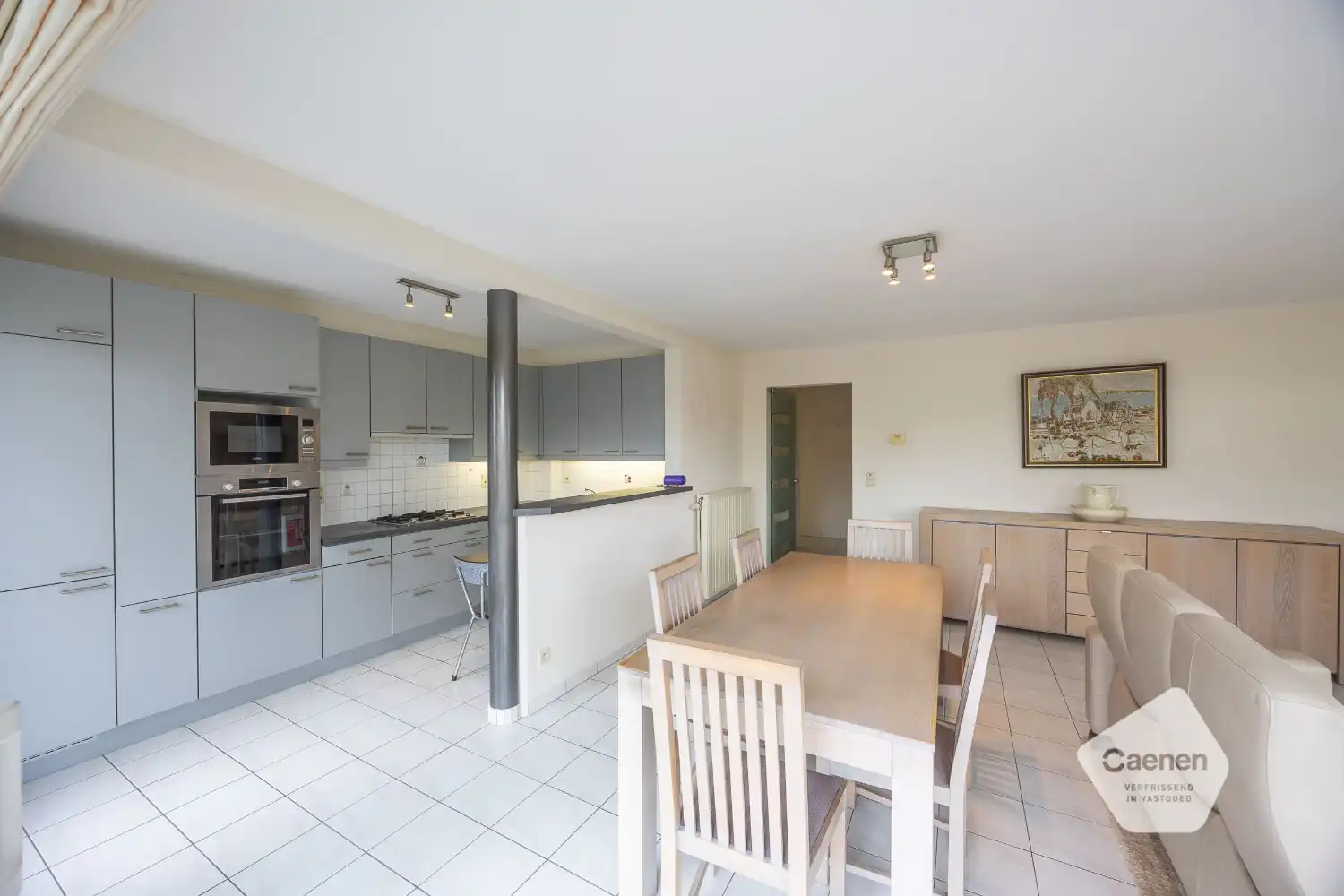 Ruim woonappartement met zongericht, groot terras foto 3