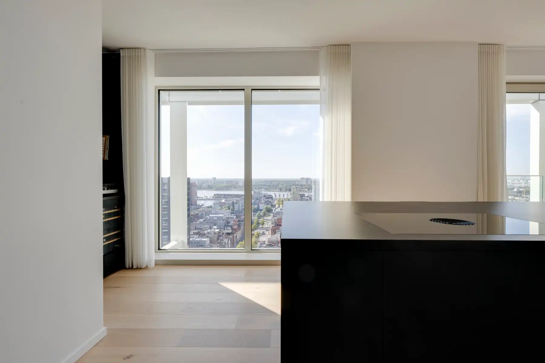 Penthouse met grote terrassen en pano zicht op ’t Eilandje foto 4
