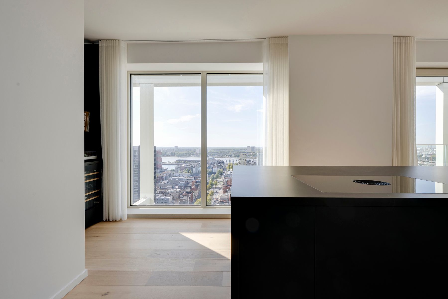 Penthouse met grote terrassen en pano zicht op ’t Eilandje foto 4