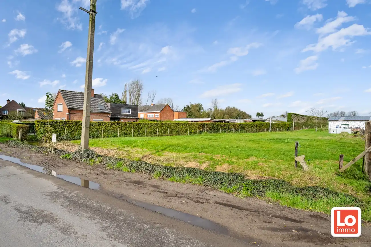 VERKOCHT! Mooi lot bouwgrond zuidwest-georiënteerd met een oppervlakte van 1024m² op een toplocatie in Lokeren! foto 4