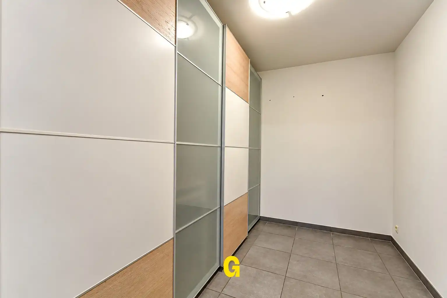 Ruim en degelijk gelijkvloersappartement met groot terras en tuintje   foto 11