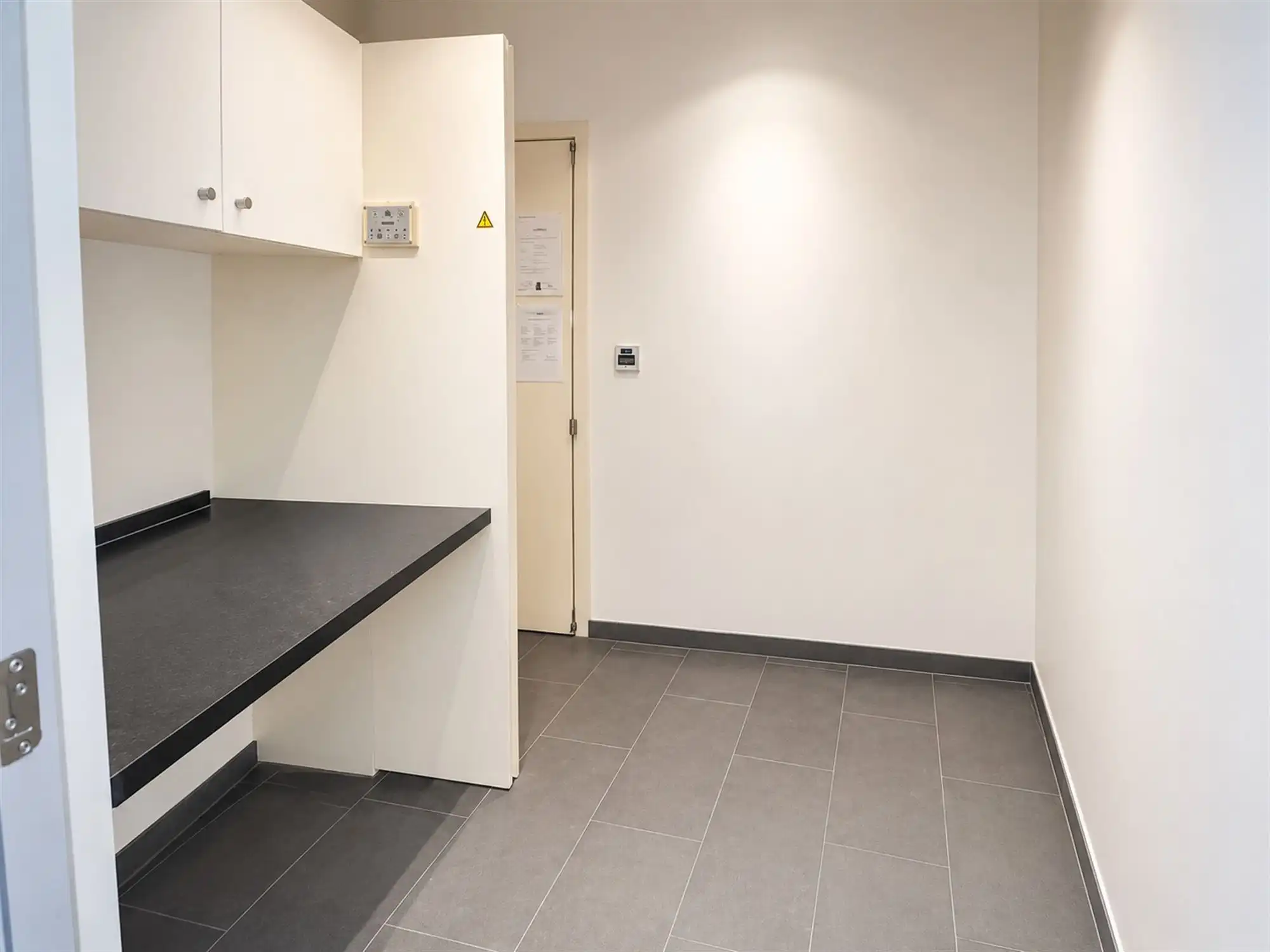 Kantoorruimte van ca. 280 m² op uitstekende zichtlocatie foto 7