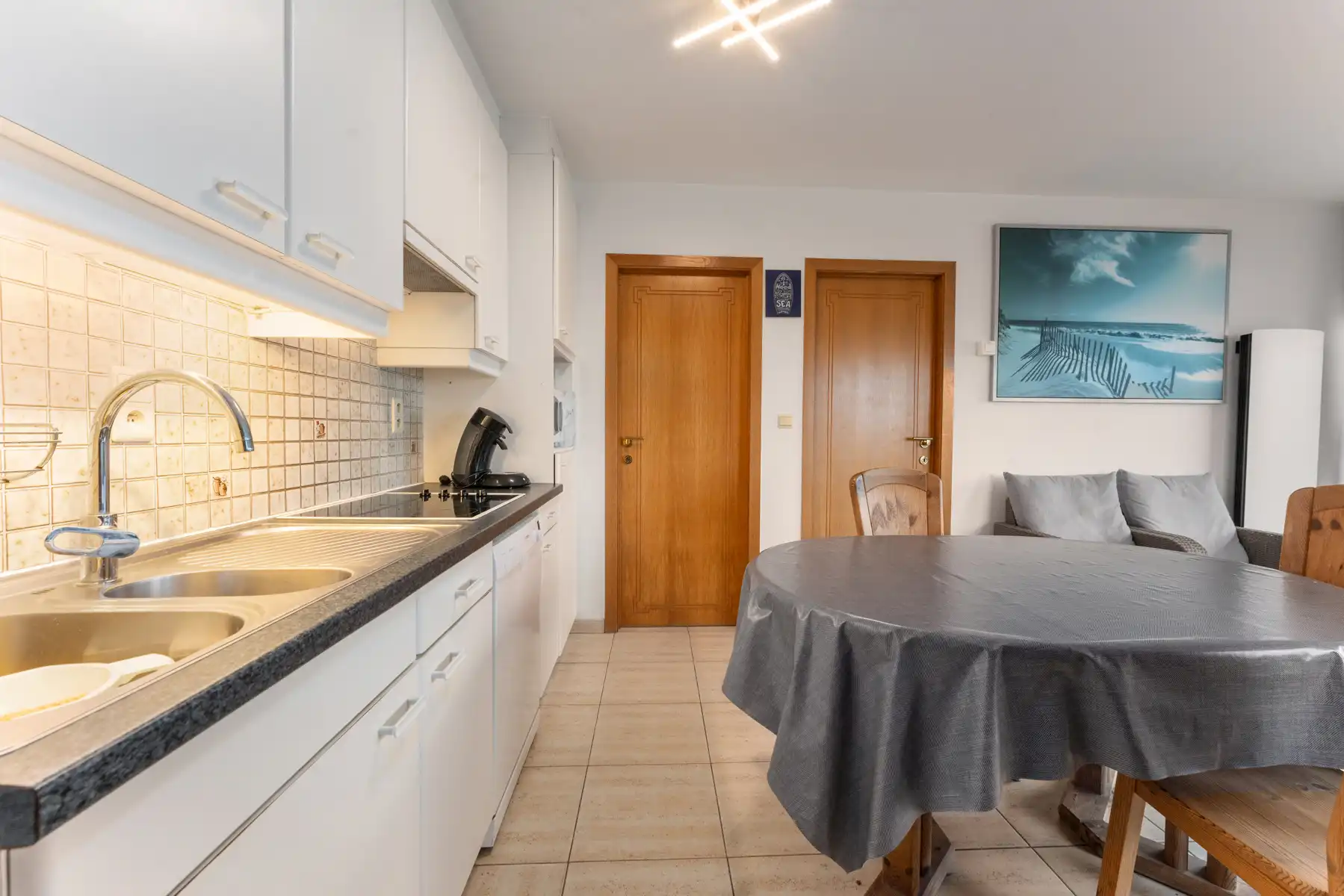 Gemeubeld 2-slaapkamer appartement TE HUUR in Koksijde foto 6