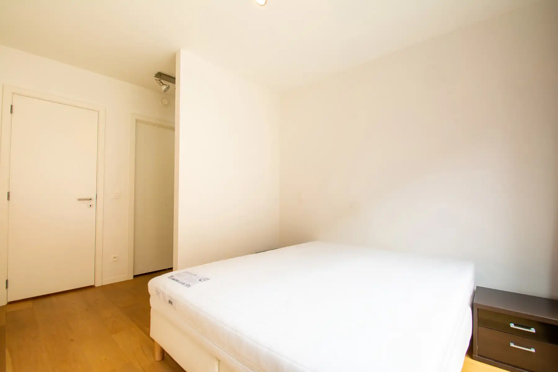 LICHTRIJK - Prachtig 1 slpk appartement (NAVO area)  foto 8