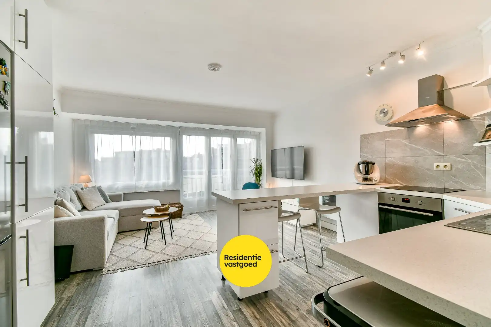 Instapklaar twee-slaapkamer-appartement op mooie locatie foto 3