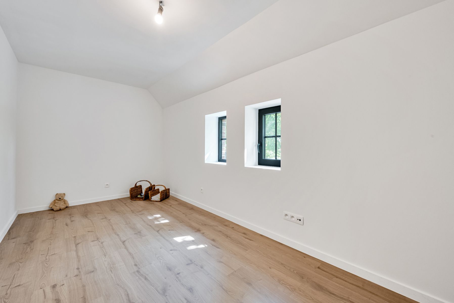 Riante nieuwbouwwoning instapklaar 4 slaapkamers! foto 17