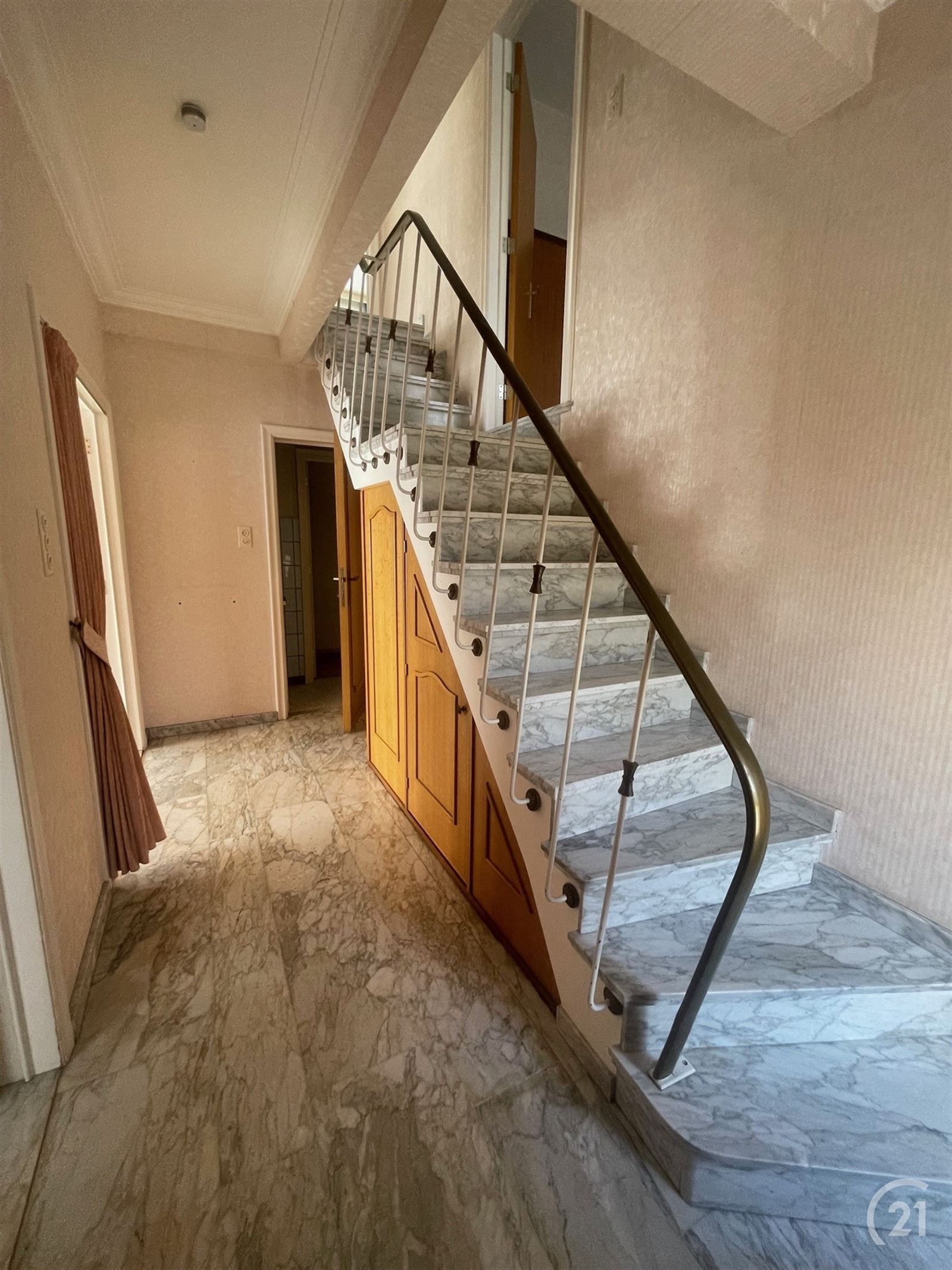 Solide 3 gevelwoning met 4 kamers, tuin en garage  foto 3