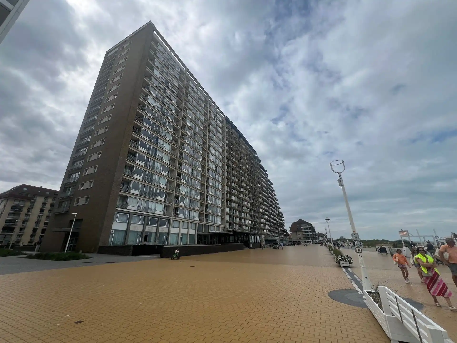 Uniek penthouse met 3 slaapkamers en zeezicht foto {{pictureIndex}}