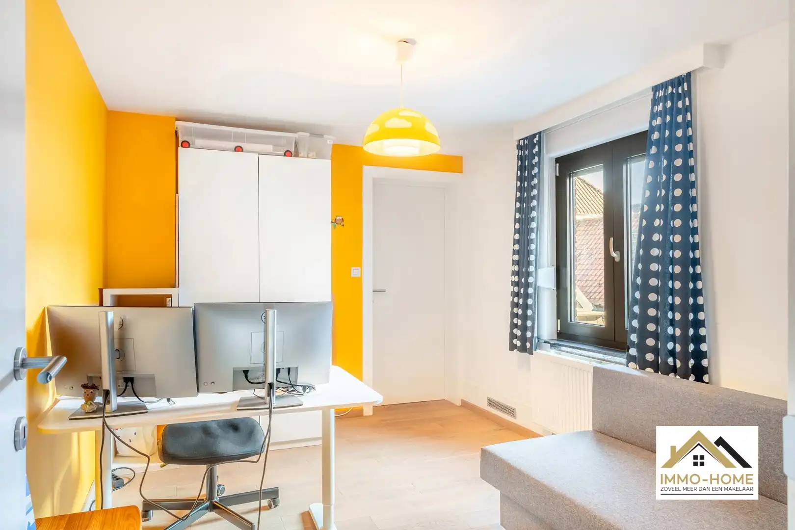 Héél erg ruime gerenoveerde woning met garage nabij centrum Lokeren! foto 26