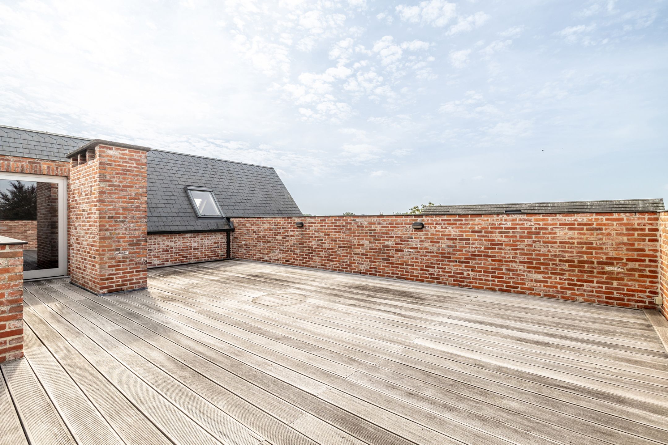 Ruim duplex-penthouse met 4 slpk, 2 (dak) terrassen en vrij uitzicht te Hoogstraten! foto 34