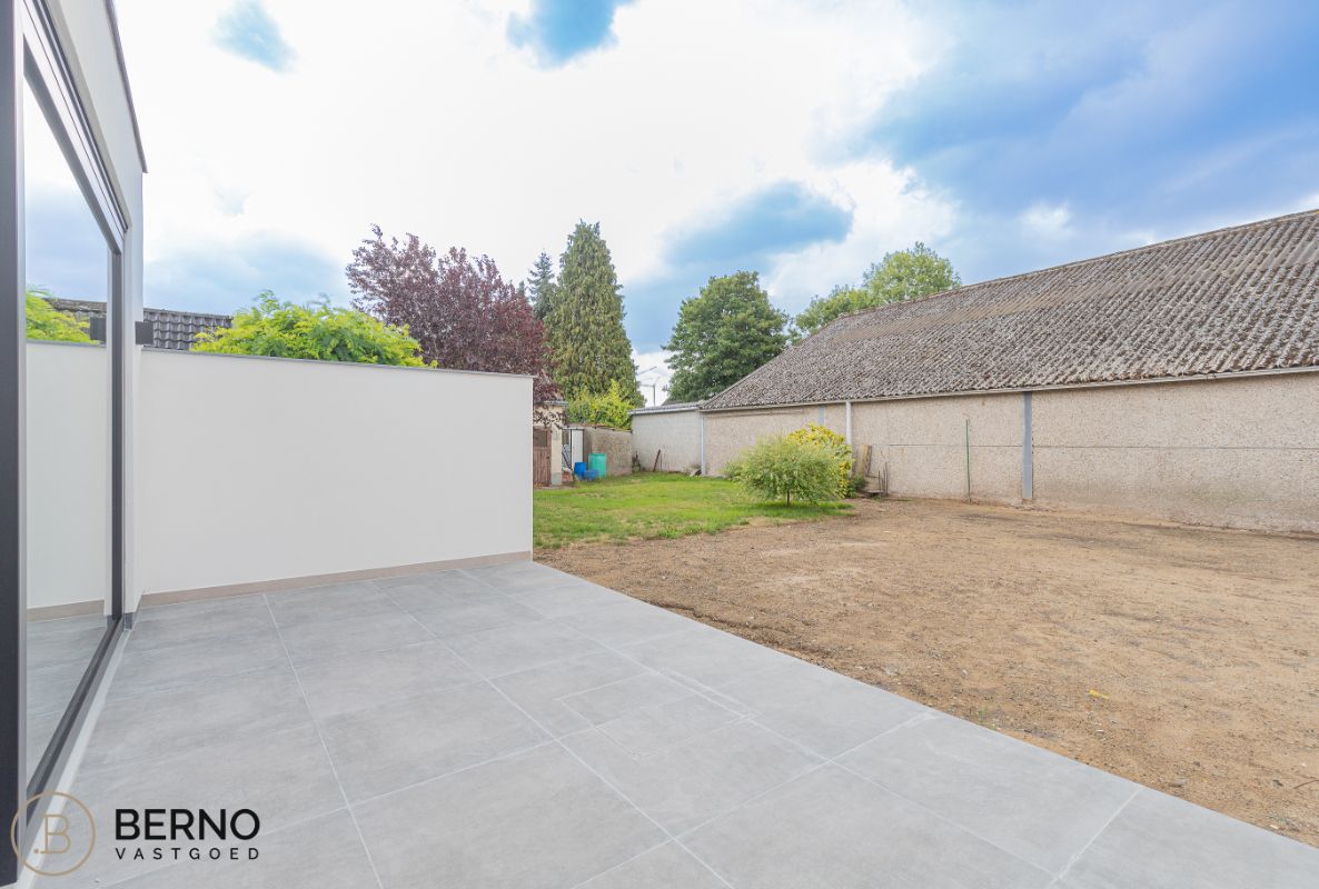 Nieuwbouwwoning met tuin foto 15