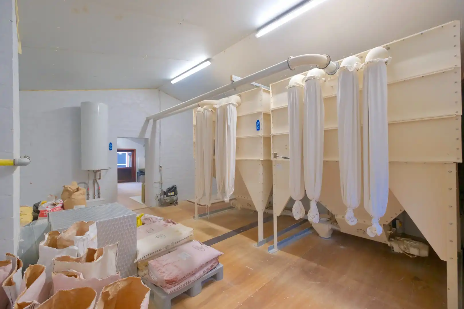 Lichtervelde - Handelswoning met 5 slpks op toplocatie! foto 16