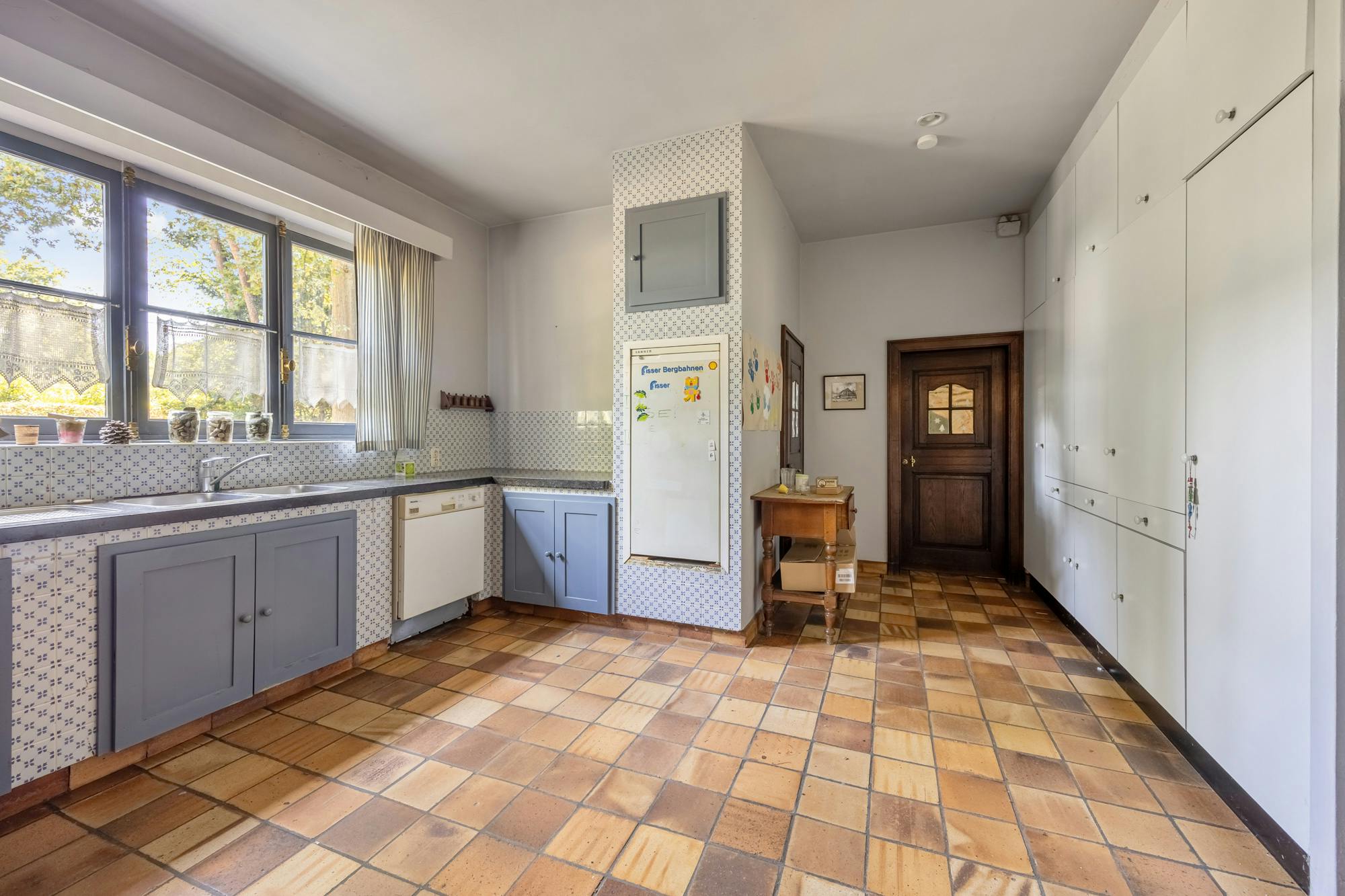 Ruime villa met 7 slaapkamers gelegen in het groen op 13 are foto 8