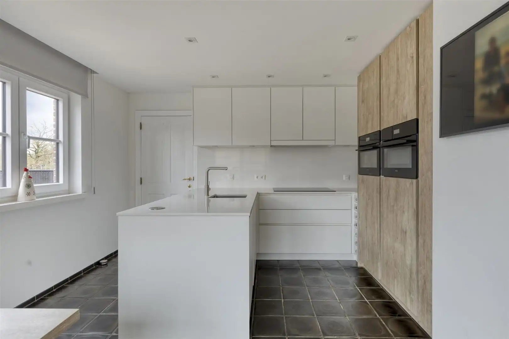 TE KOOP: Prachtige villa op een perceel van 36a48ca te Koersel! foto 12