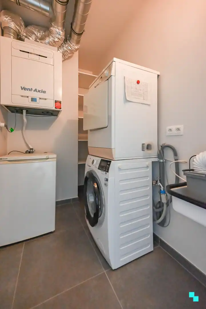 Energieneutraal tweeslaapkamerappartement in groene omgeving te Izegem foto 18