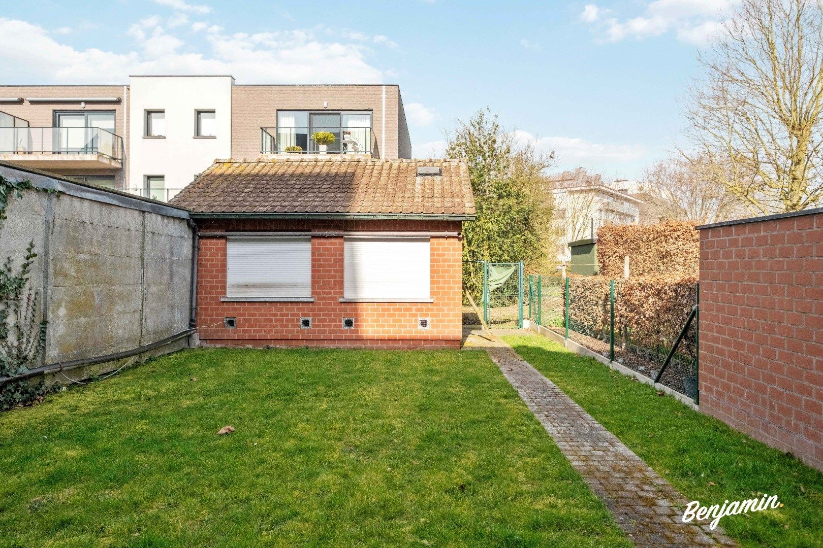 Ruime woning met 3, mogelijks 5 slaapkamers, lift, garage en tuin in Gullegem foto 7
