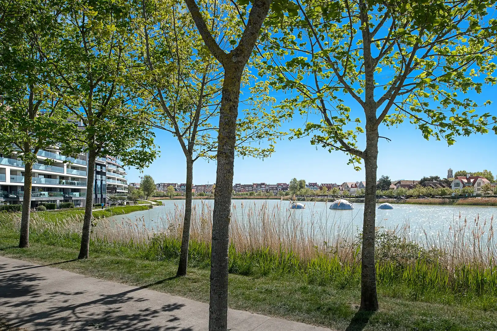 Uitzonderlijke, alleenstaande villa aan het Zegemeer. foto 9