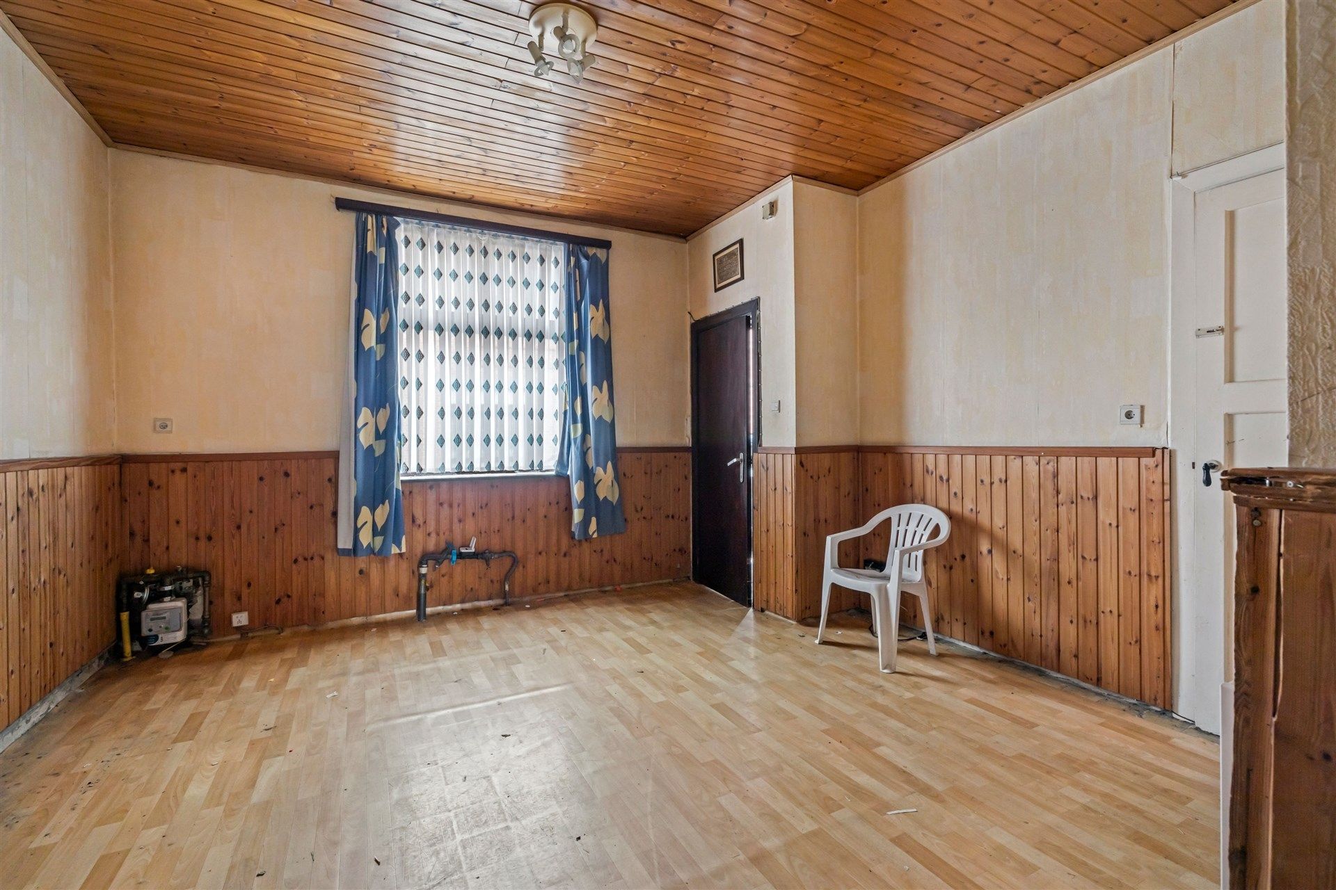 Te renoveren gesloten bebouwing in het centrum van Sint-Gillis-Waas foto 6