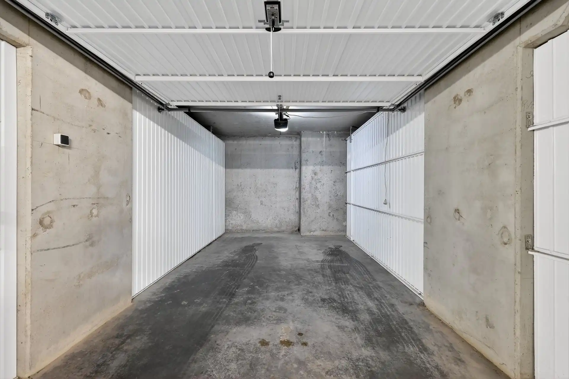 Garage te koop de Smet de Naeyerlaan 21-29*29 - 8370 BLANKENBERGE