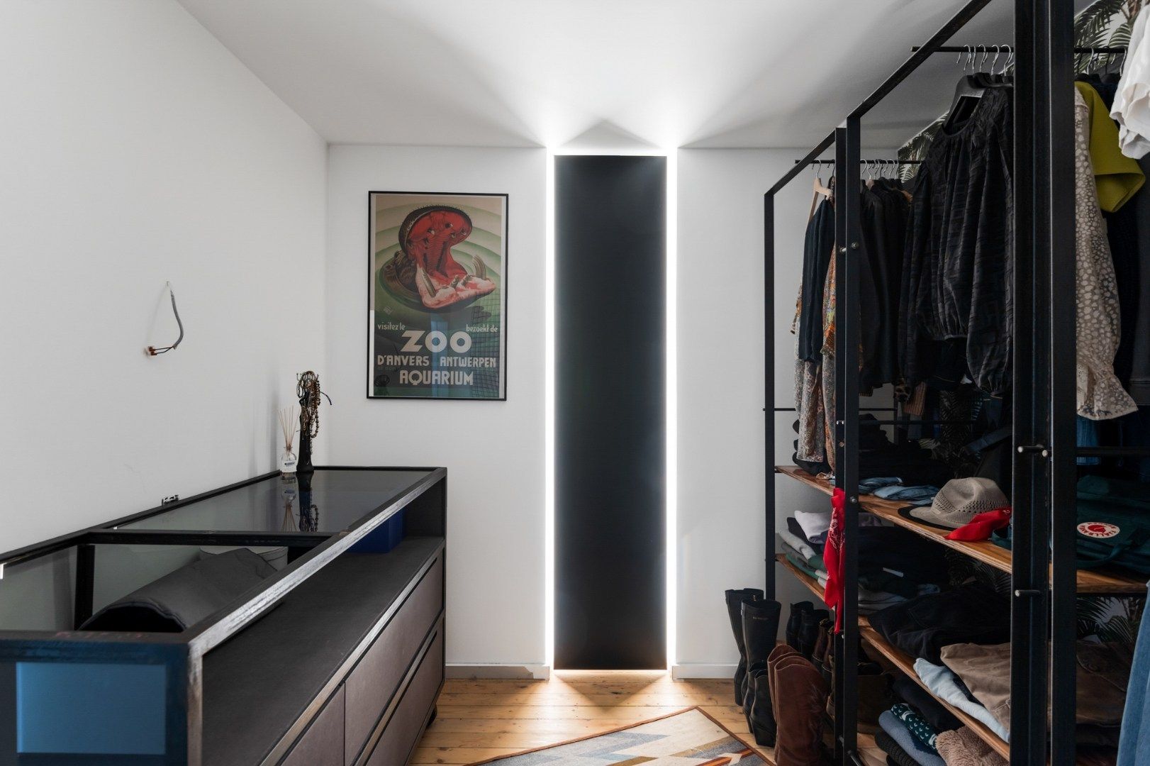 Volledig gerenoveerde woning van 197 m² met 2 à 3 slaapkamers te Wilrijk! foto 16