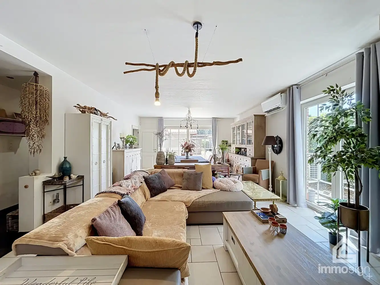 Stijlvolle villa met 5 volwaardige slaapkamers te Herk-de-stad! foto 9