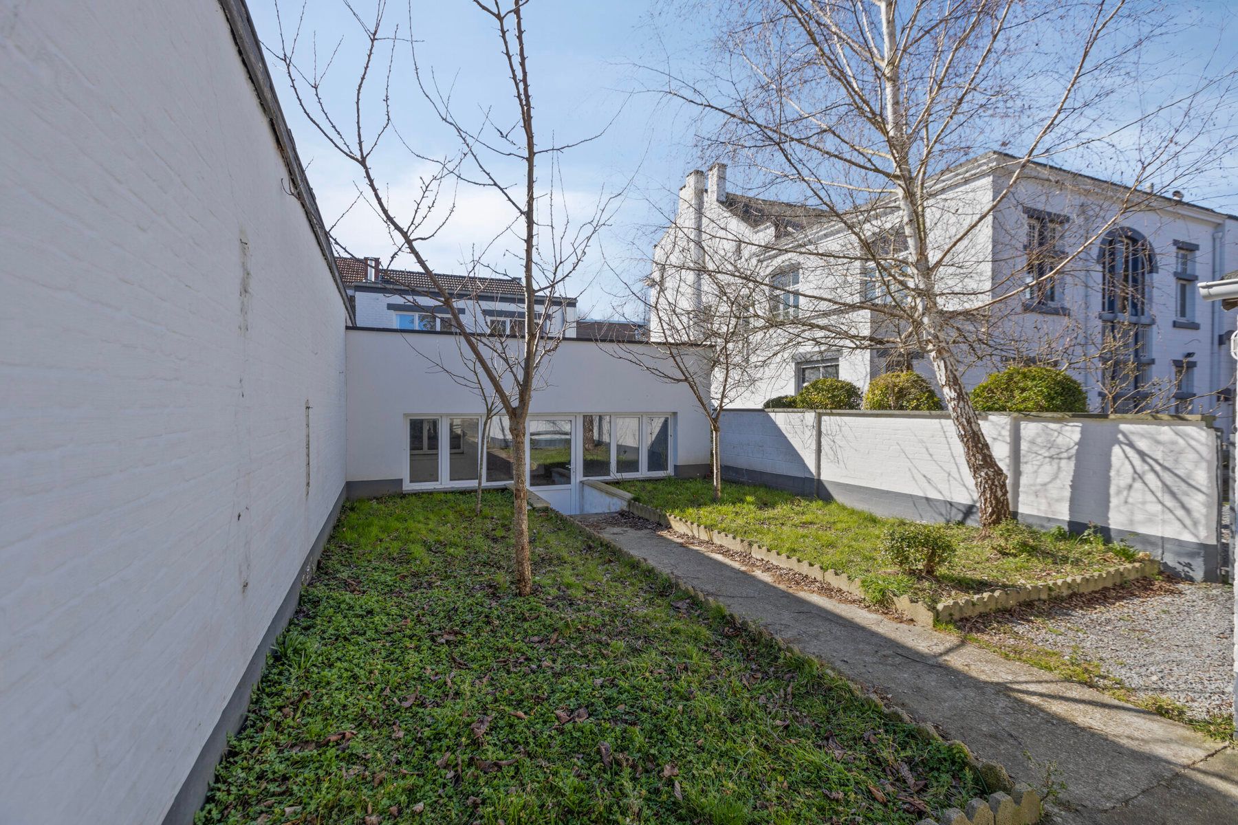 Een karaktervolle woning met veel potentieel . foto 35